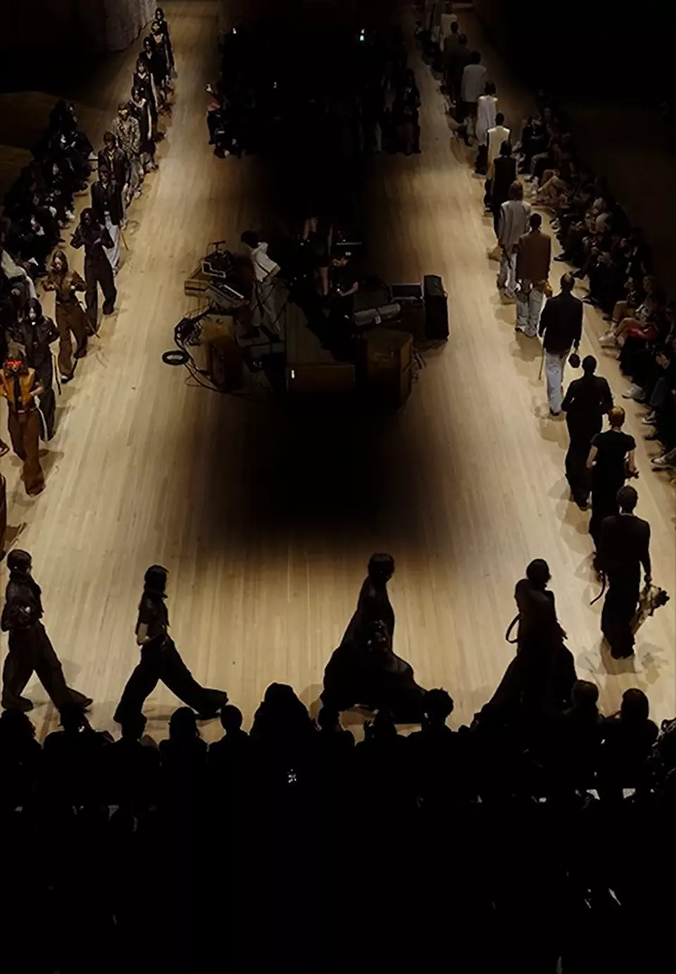 公式】COACH – コーチ | ルックブック Fall 2025