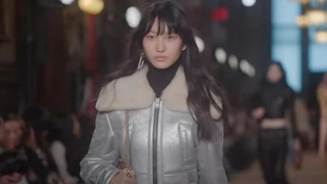 Coach Fall 2023: runway ⮕ real world. 🗽#TinaLeung heads out with a plush  coat and pink patent leather Tabby—look #17 from our…