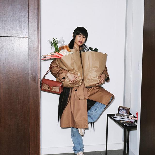 Women with Tabby bag