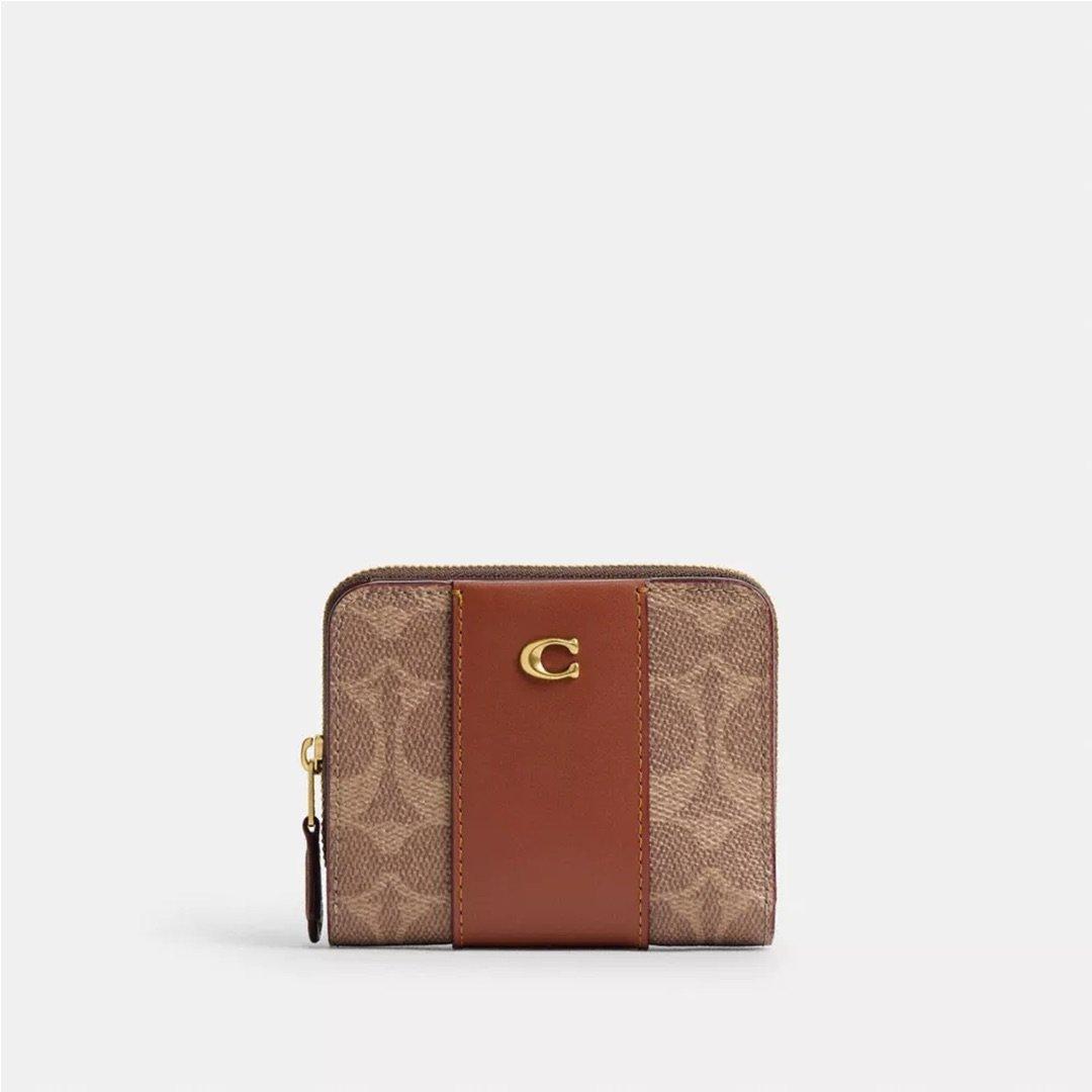 公式】COACH - コーチ | 2025年の開運財布&ラッキーウォレット