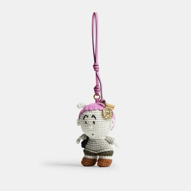 Zerx Alien Bag Charm. A crochet design made of cotton material, featuring Zerx, the Alien mascot.