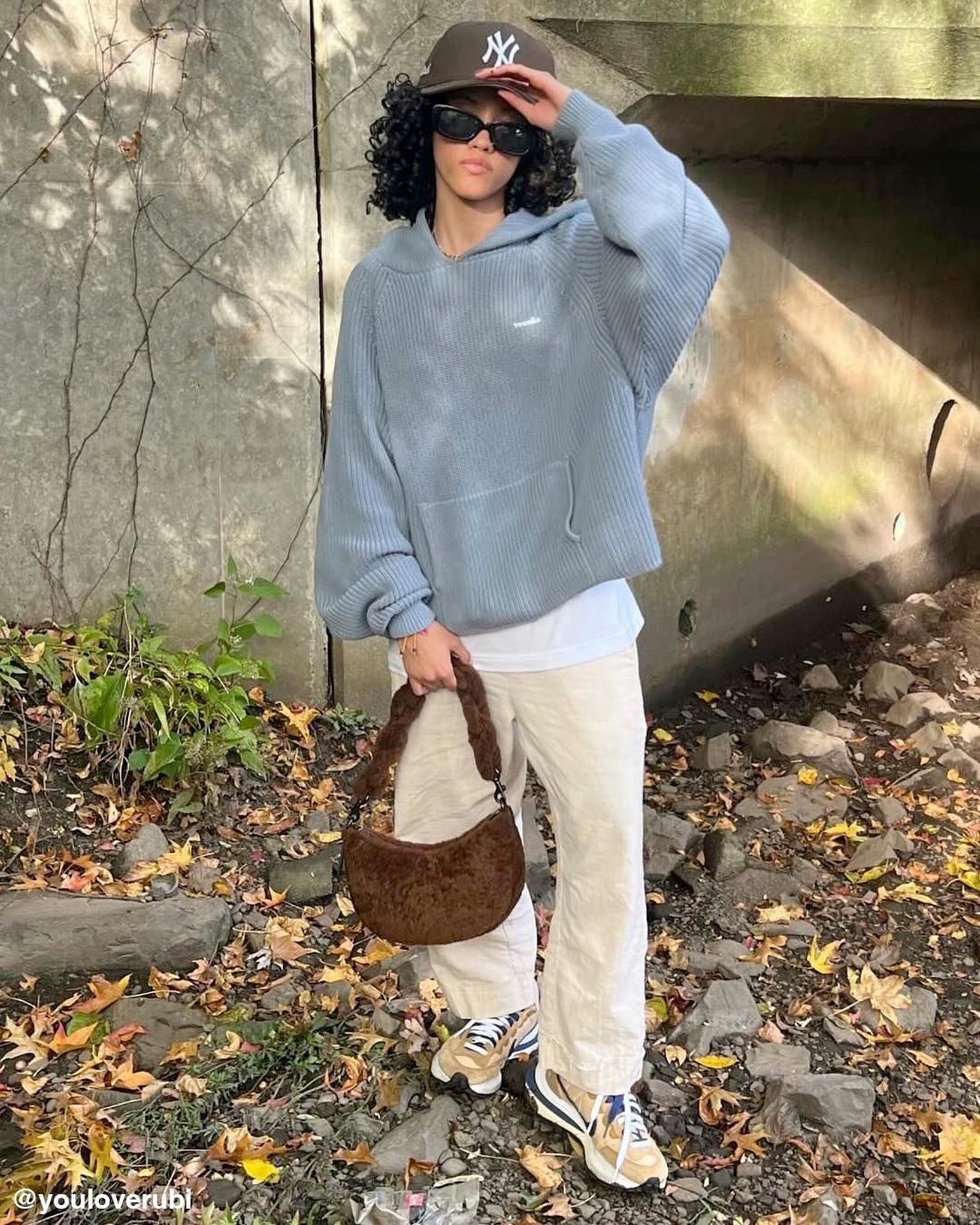 バッグ theworldisyouroyster 24aw Patch Fur Bag Two-Sided Beaver Fur Tote Bag with Leather Handles: FurSource.com